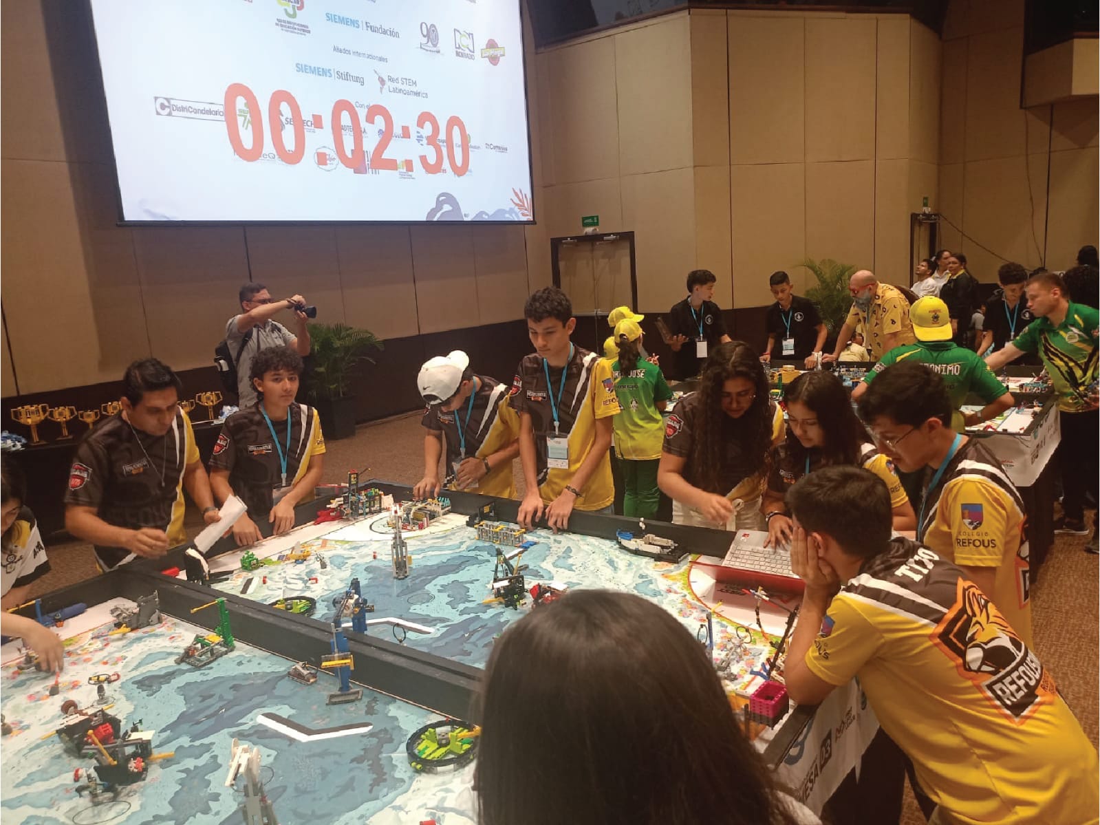 Competencia de robótica en Cartagena - Bachillerato