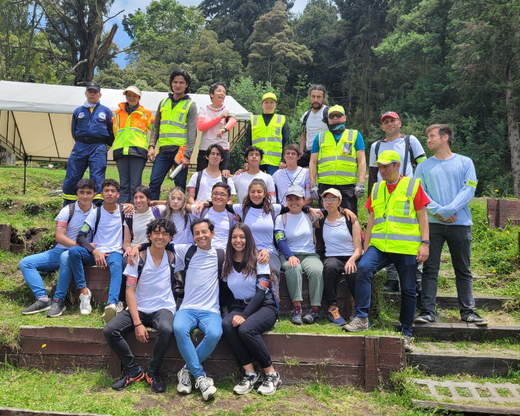 Capacitación de brigadas para los alumnos